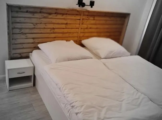 Sankt Lorenz فندق لوبيك